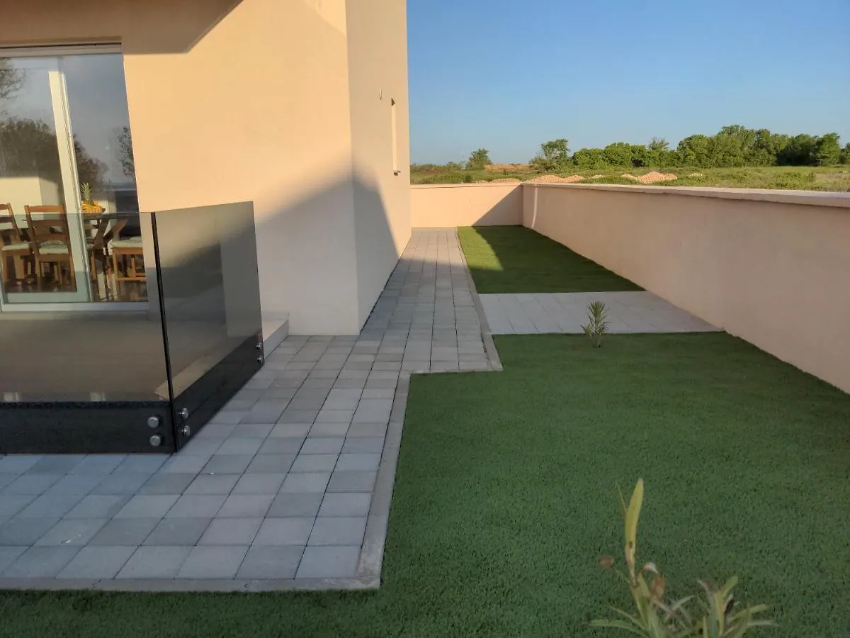 Apartment Deluxe In Nin 50 Meters From The Sea By Tourist Agency Leut 0*,  クロアチア