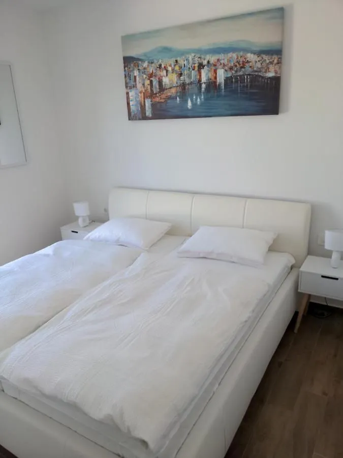 Apartment Deluxe In Nin 50 Meters From The Sea By Tourist Agency Leut 克罗地亚