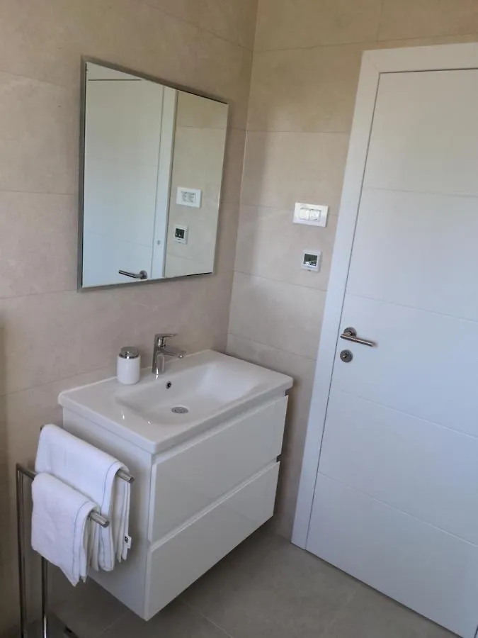 Apartment Deluxe In Nin 50 Meters From The Sea By Tourist Agency Leut